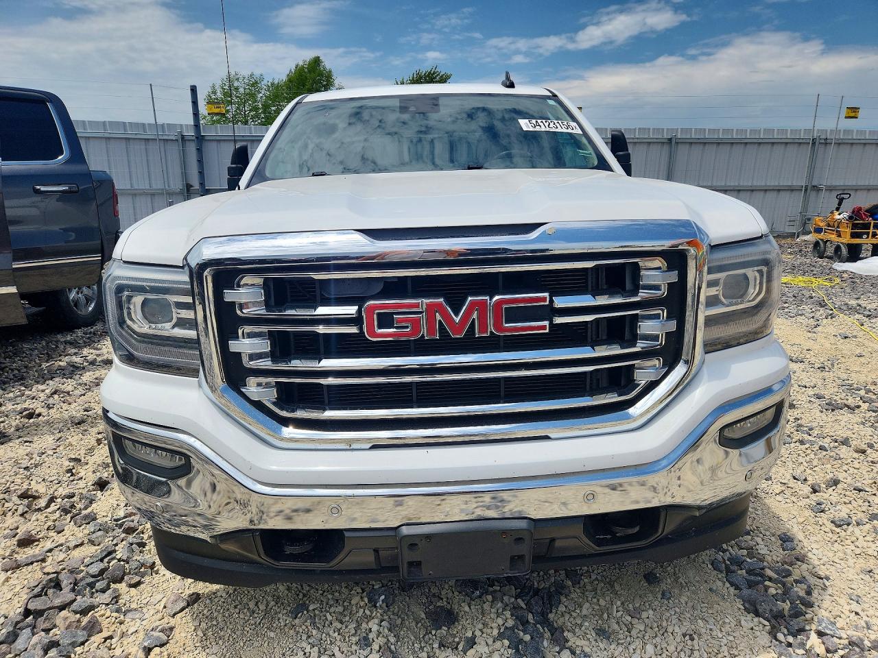2016 GMC SIERRA