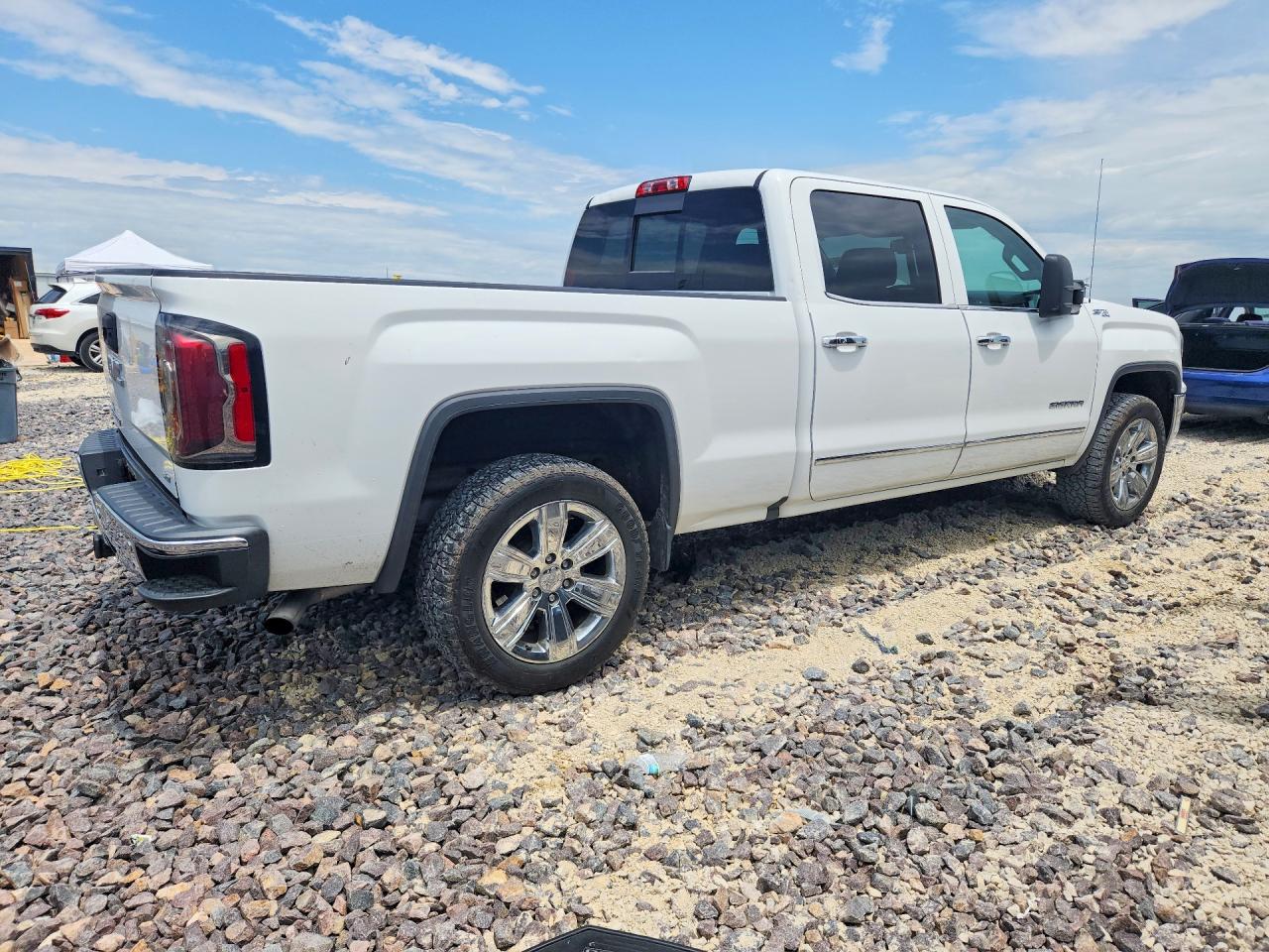 2016 GMC SIERRA