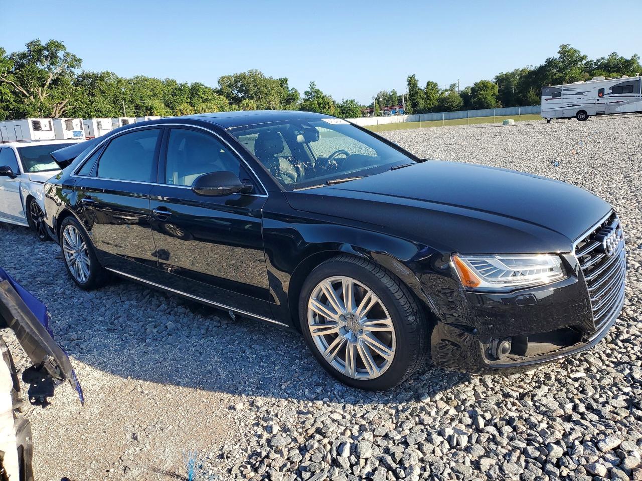2016 AUDI A8