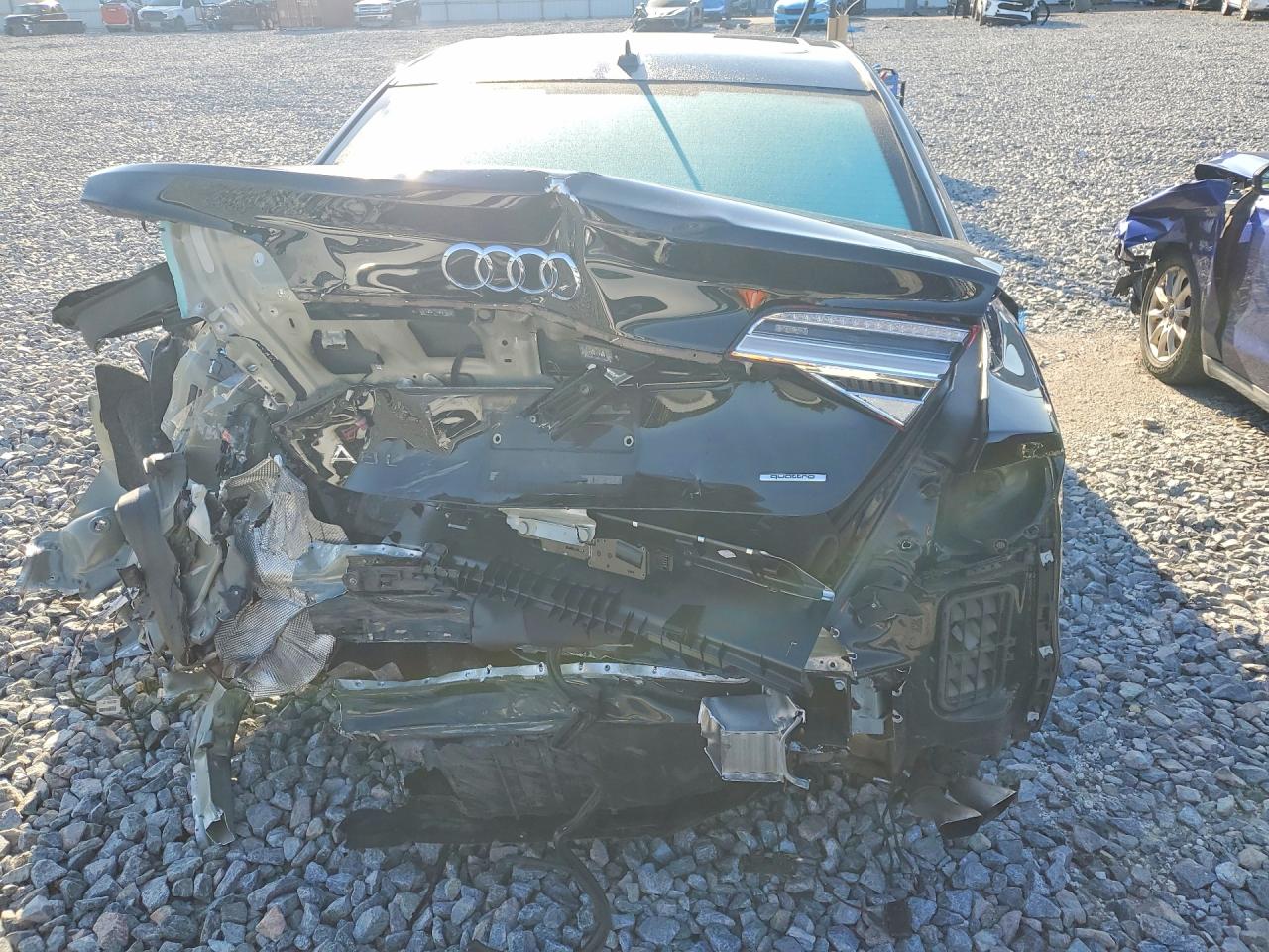 2016 AUDI A8