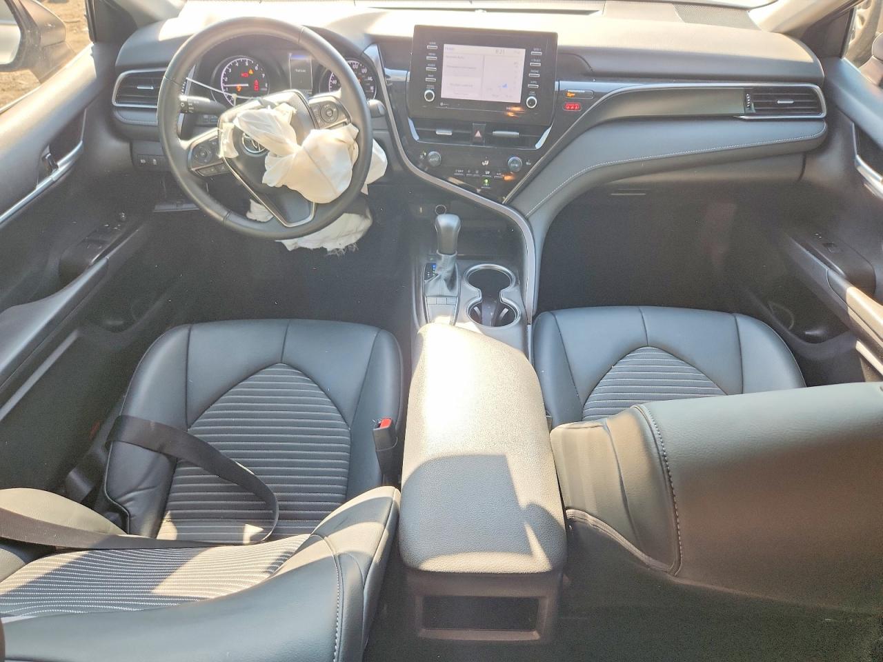 2024 TOYOTA CAMRY
