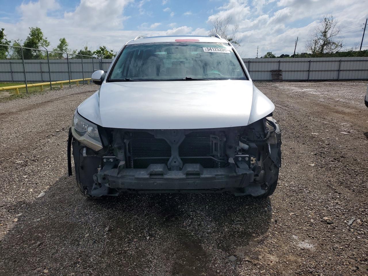 2013 VOLKSWAGEN TIGUAN