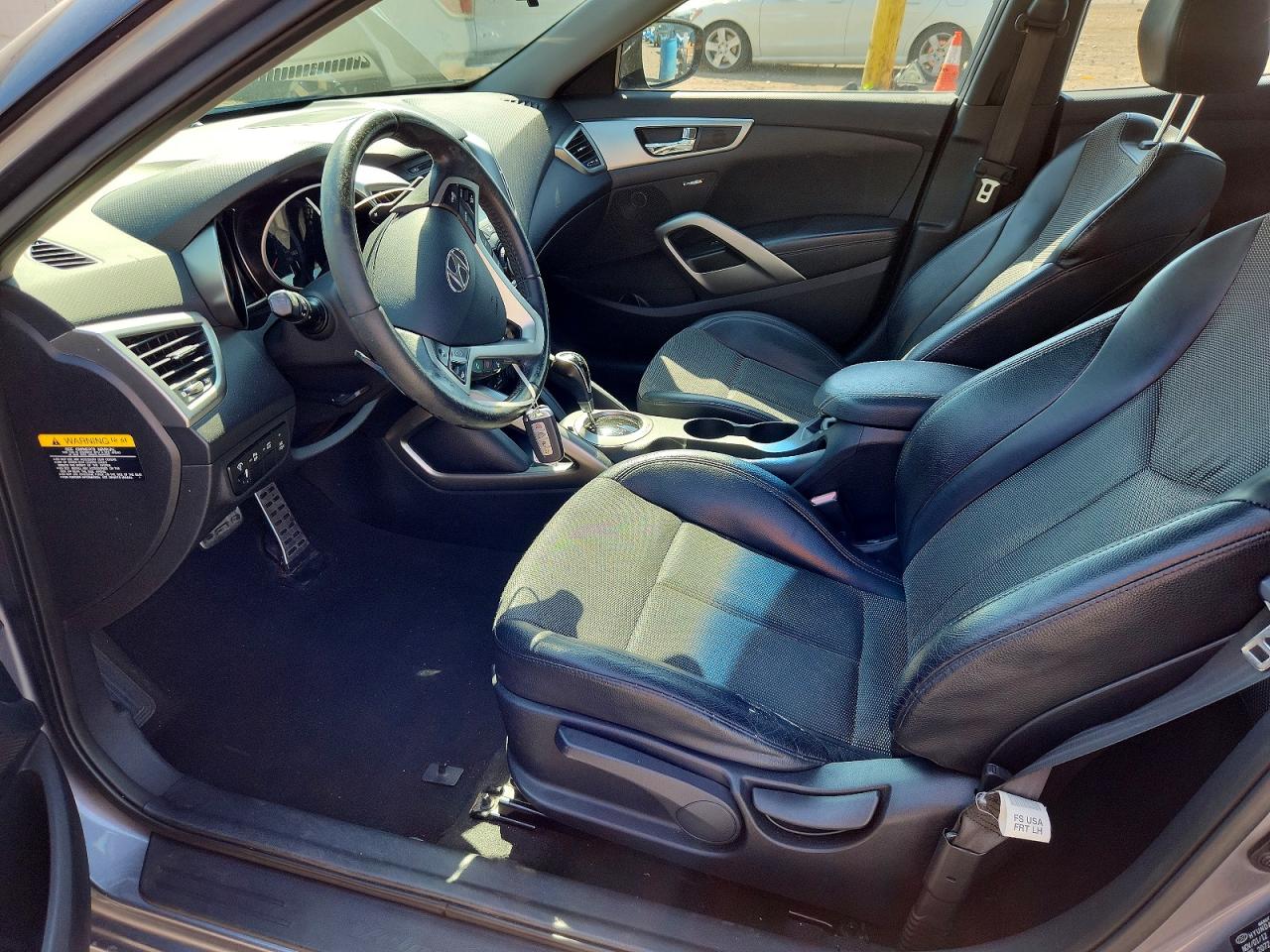 2013 HYUNDAI VELOSTER