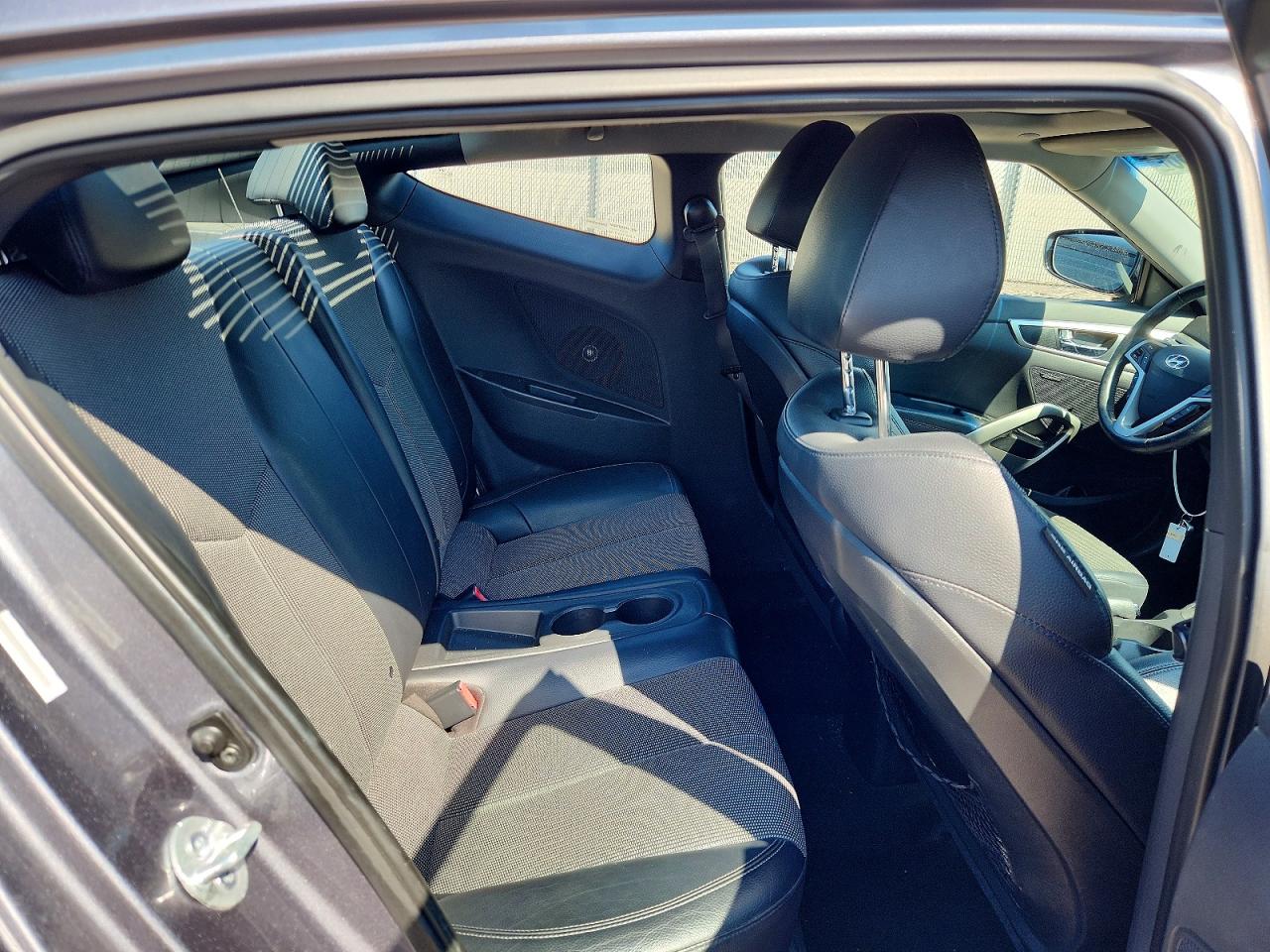 2013 HYUNDAI VELOSTER