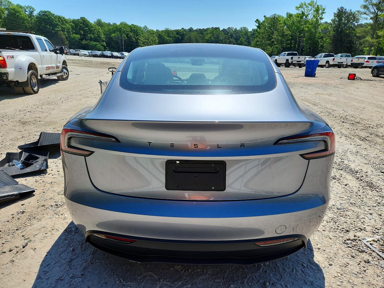 2026 TESLA MODEL 3