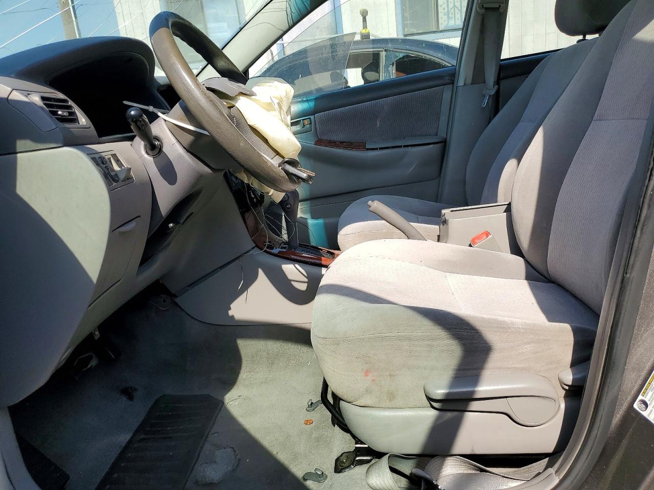 2005 TOYOTA COROLLA