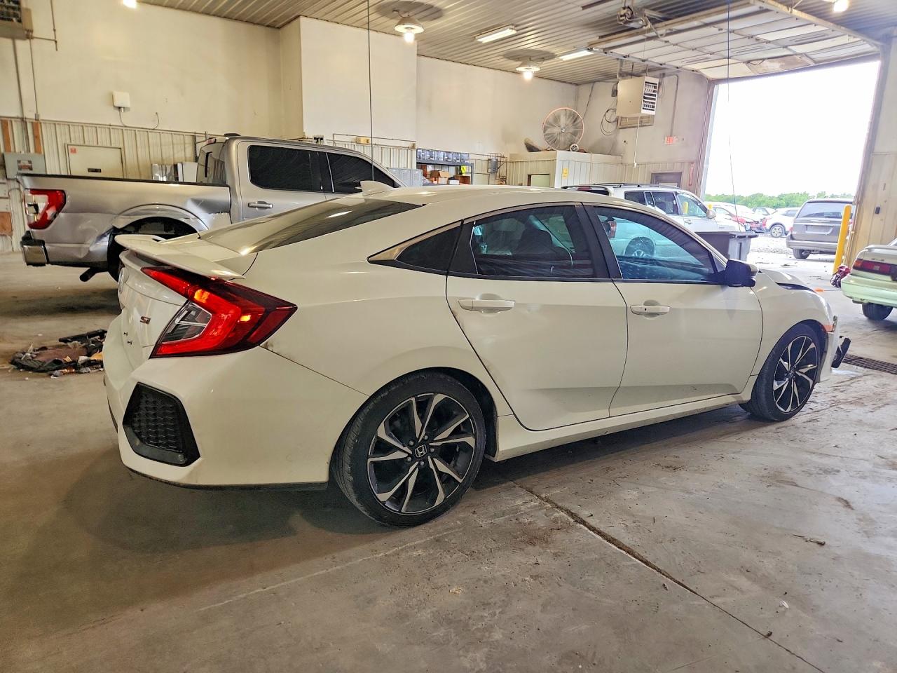 2018 HONDA CIVIC