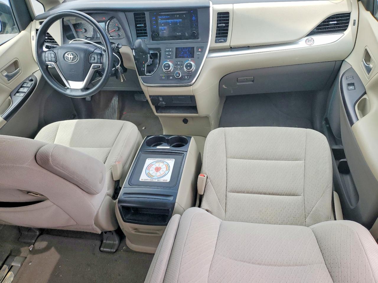 2015 TOYOTA SIENNA