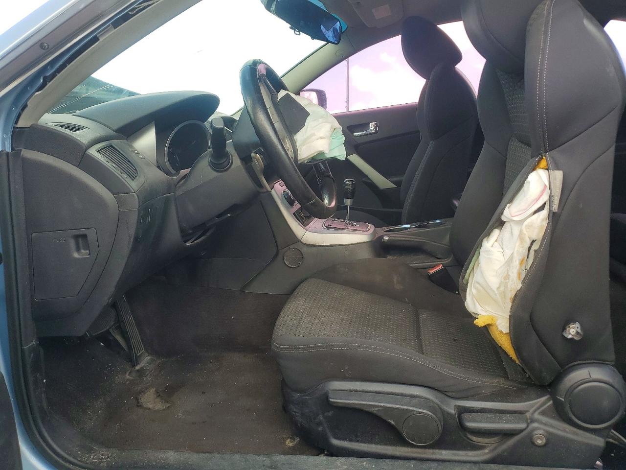 2010 HYUNDAI GENESIS