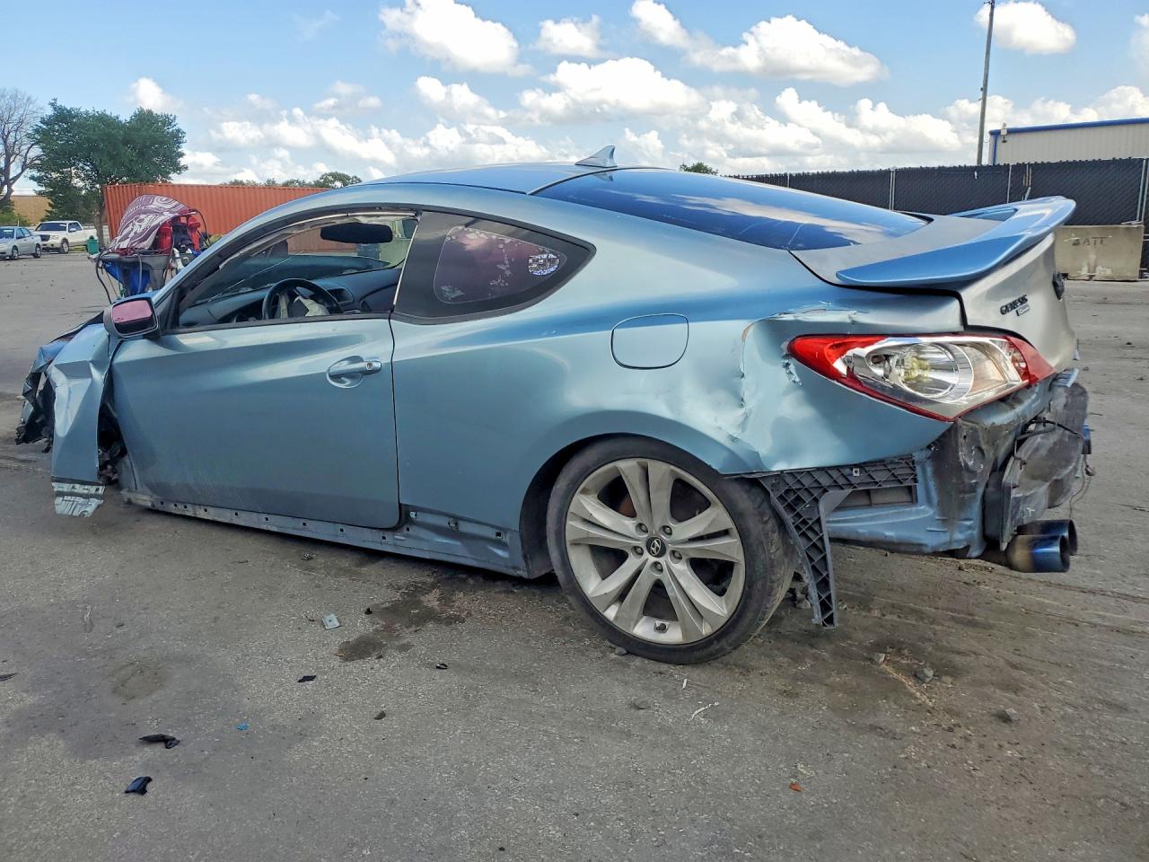 2010 HYUNDAI GENESIS