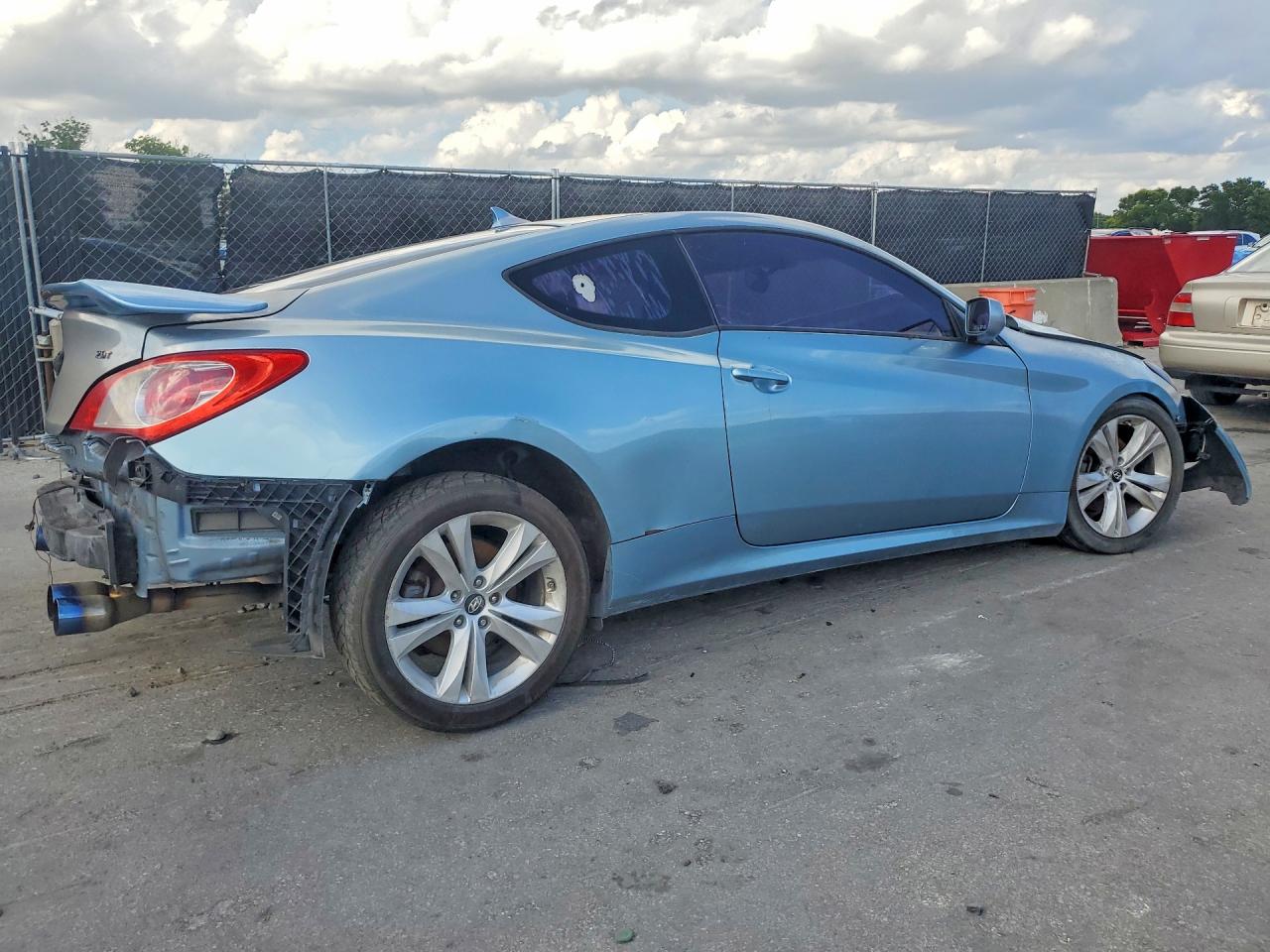 2010 HYUNDAI GENESIS