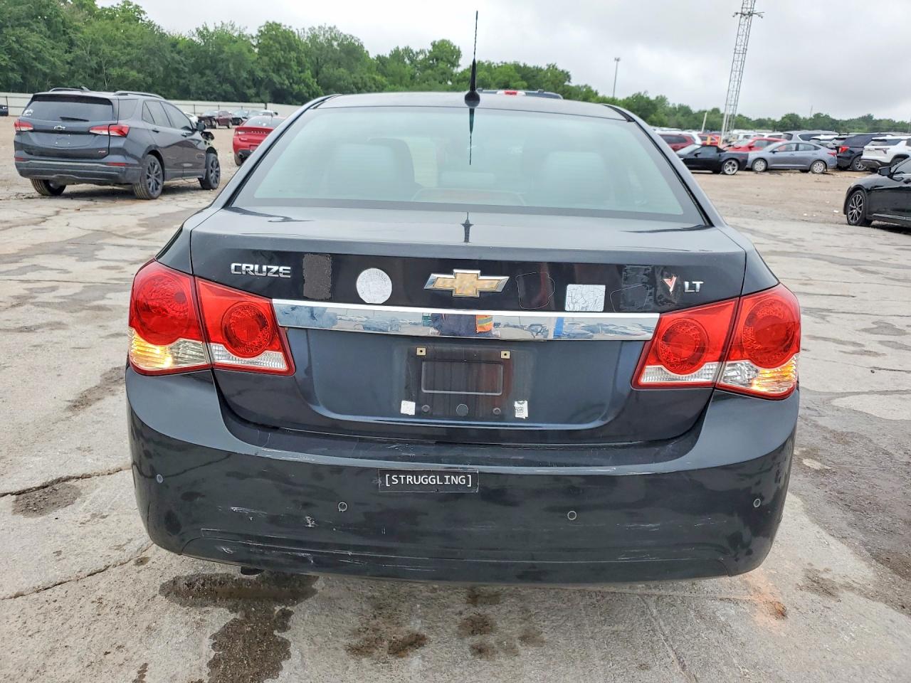 2011 CHEVROLET CRUZE