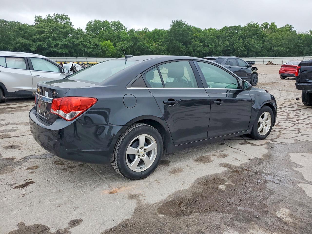 2011 CHEVROLET CRUZE