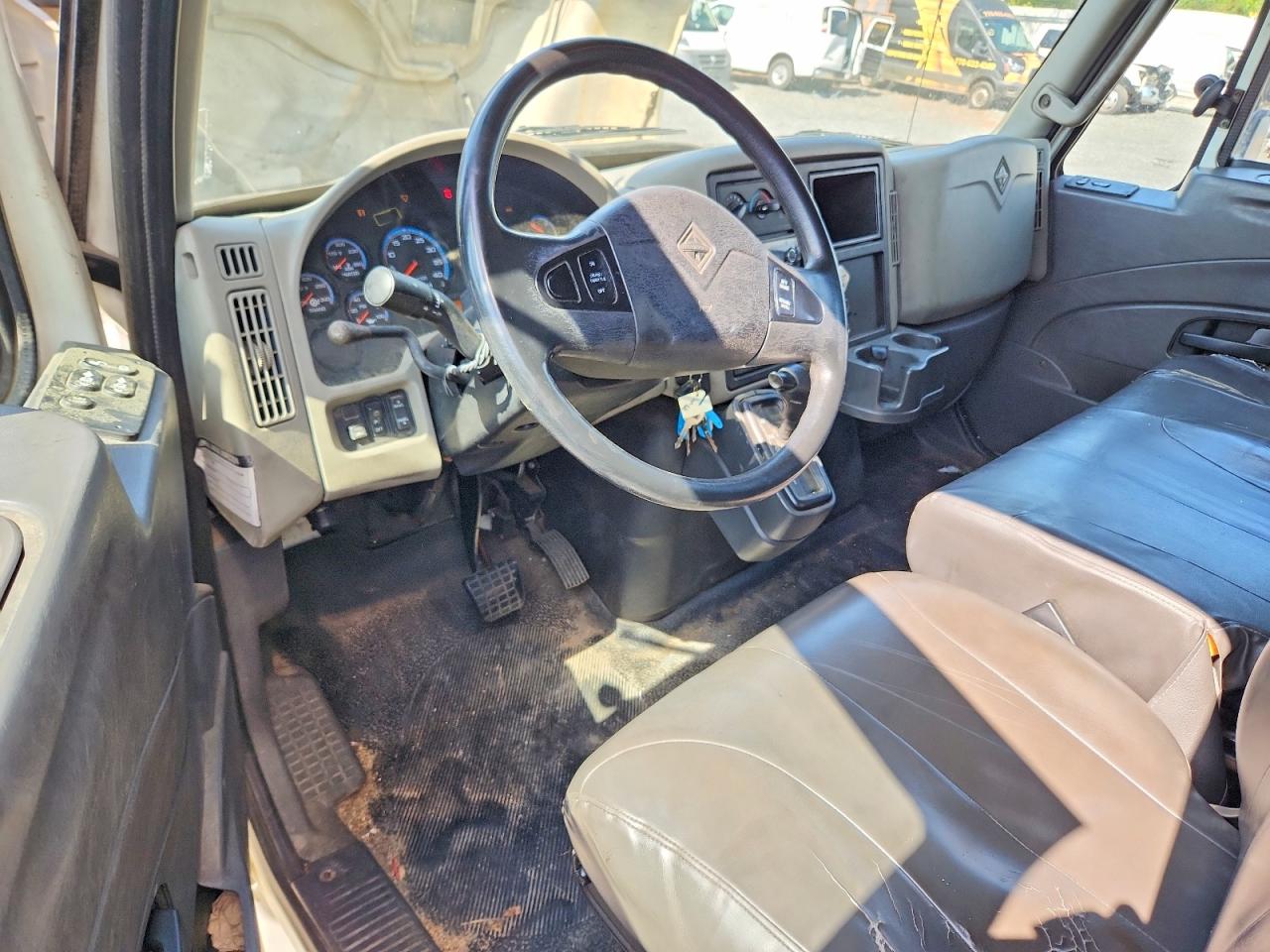 2014 INTERNATIONAL 4000 SERIE