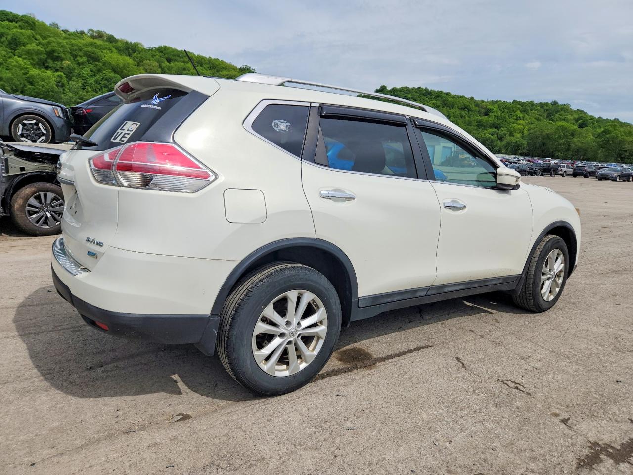 2014 NISSAN ROGUE