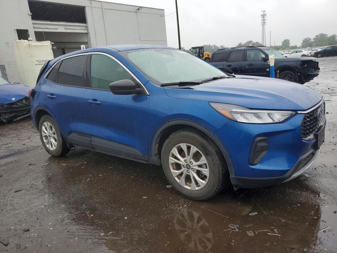 2023 FORD ESCAPE ACT