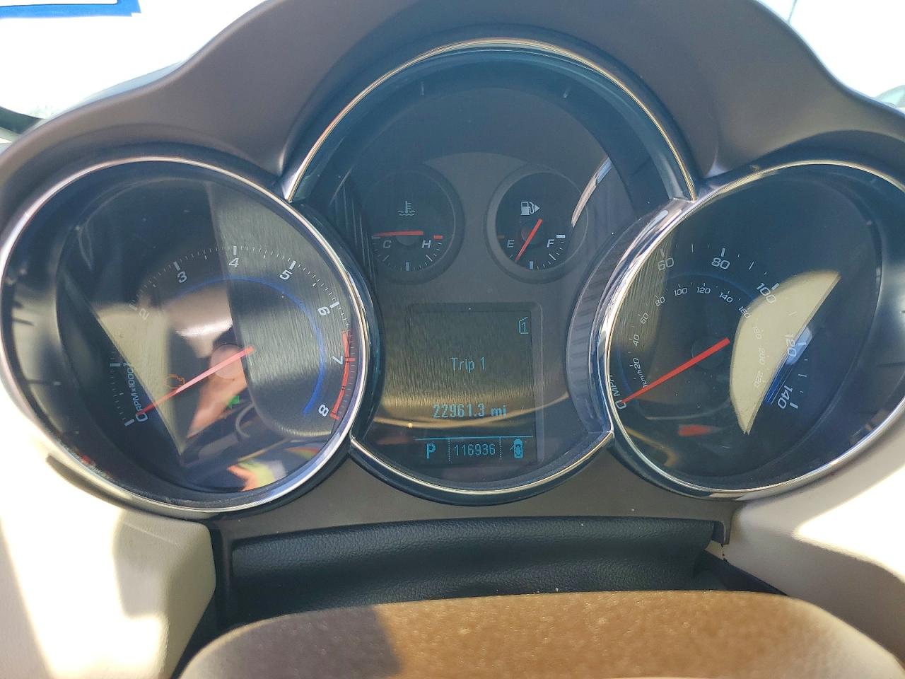 2011 CHEVROLET CRUZE