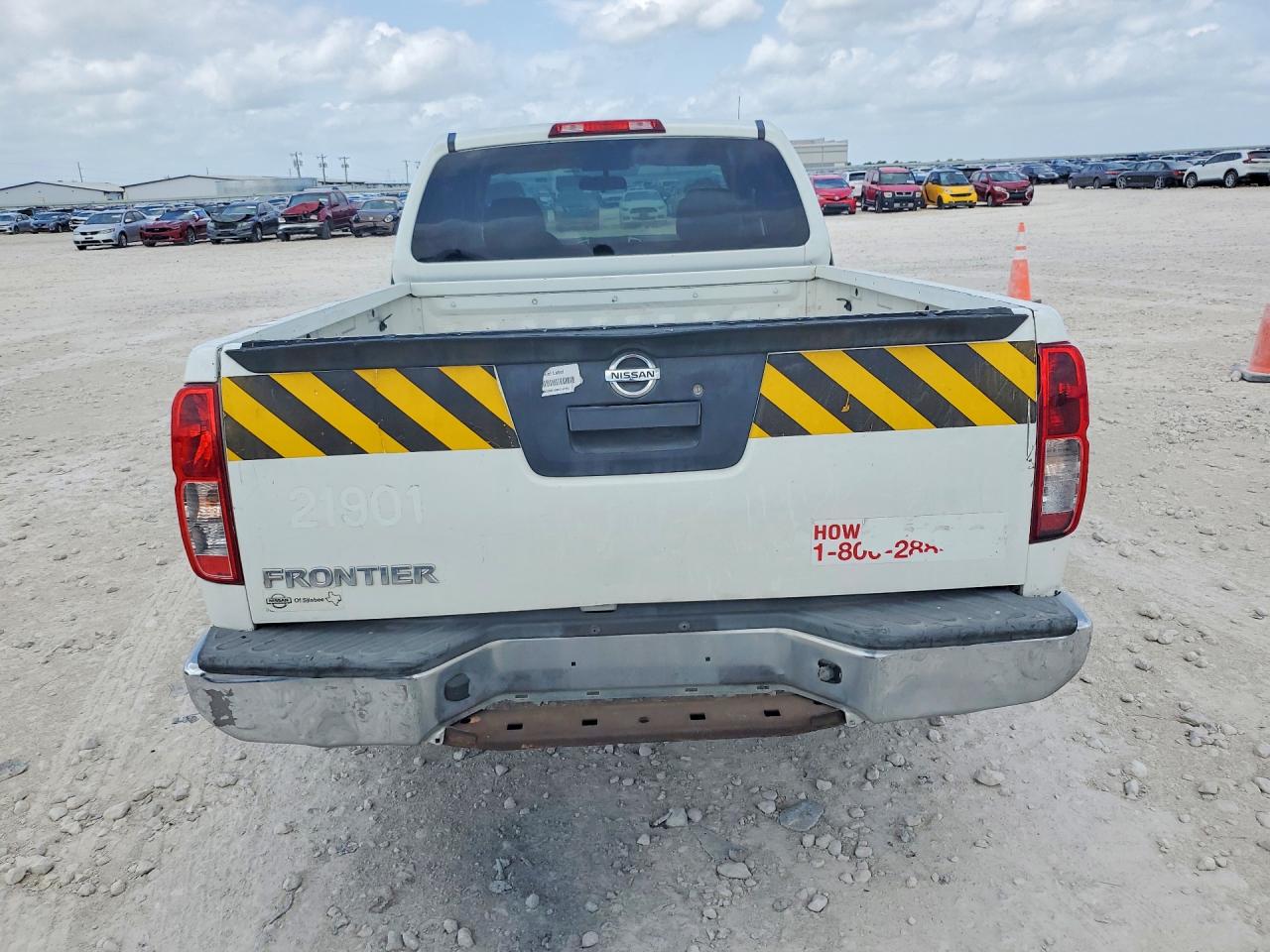 2015 NISSAN FRONTIER