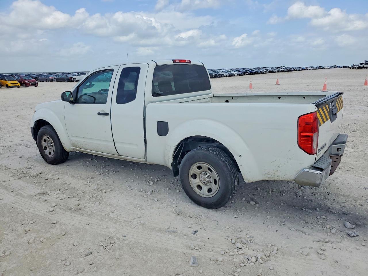 2015 NISSAN FRONTIER