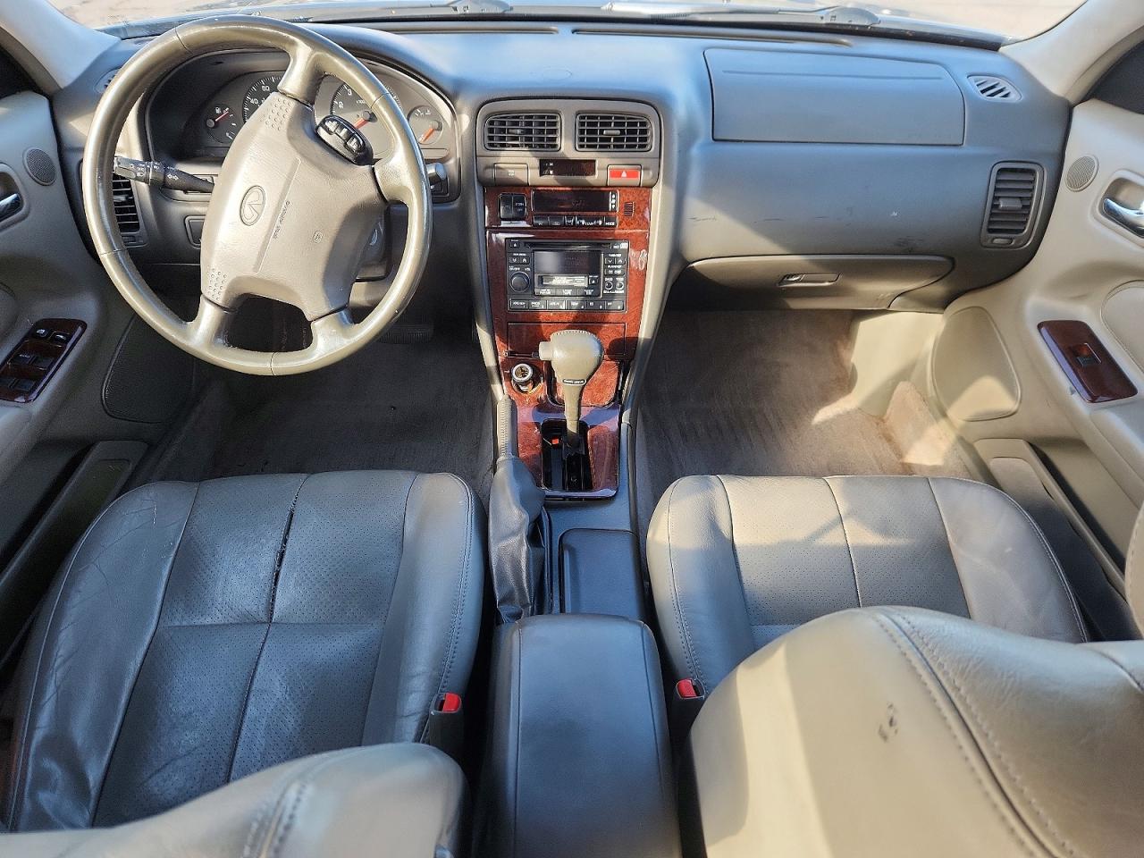 1998 INFINITI I30