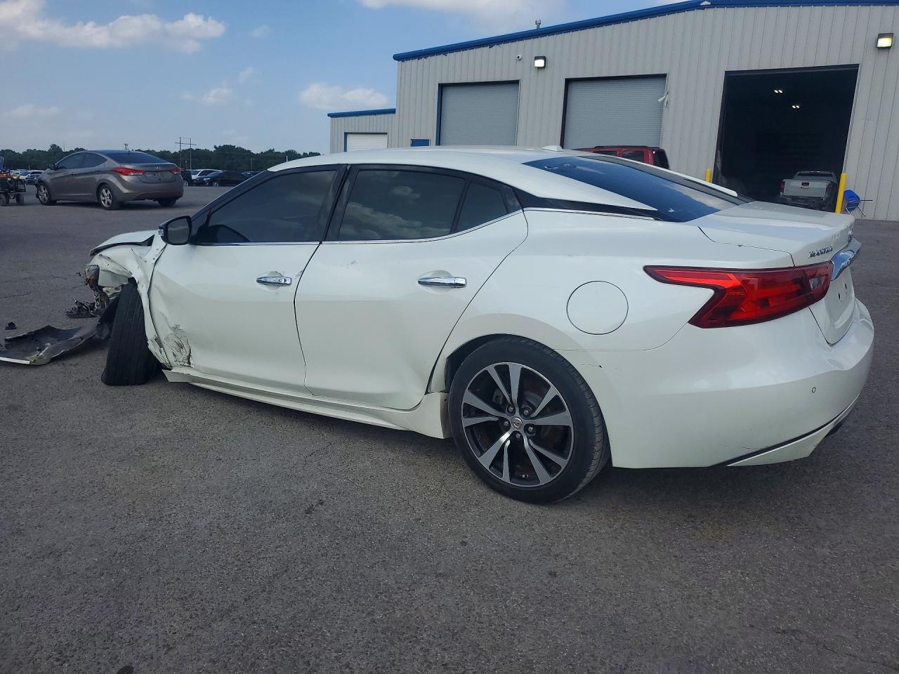 2018 NISSAN MAXIMA
