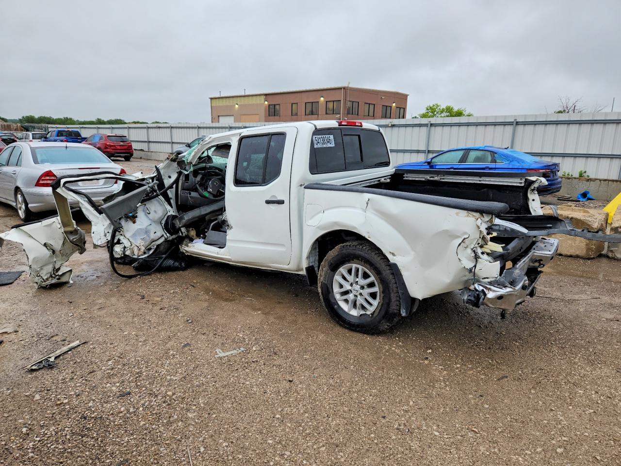2019 NISSAN FRONTIER