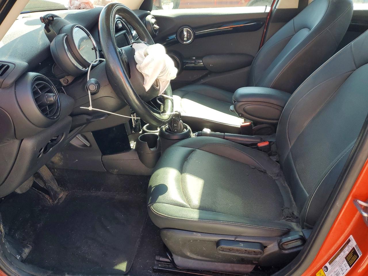 2019 MINI COOPER