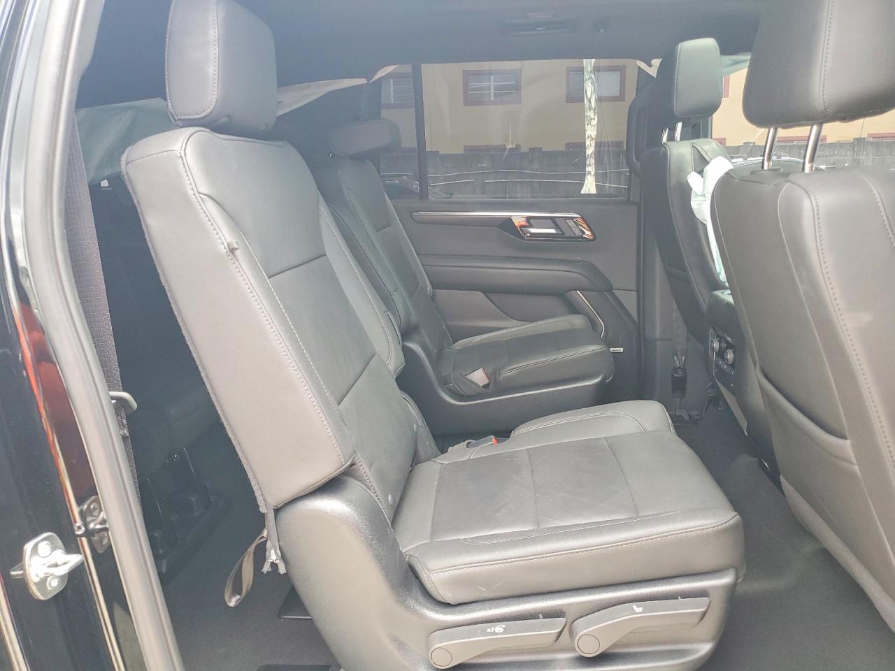 2025 CHEVROLET SUBURBAN