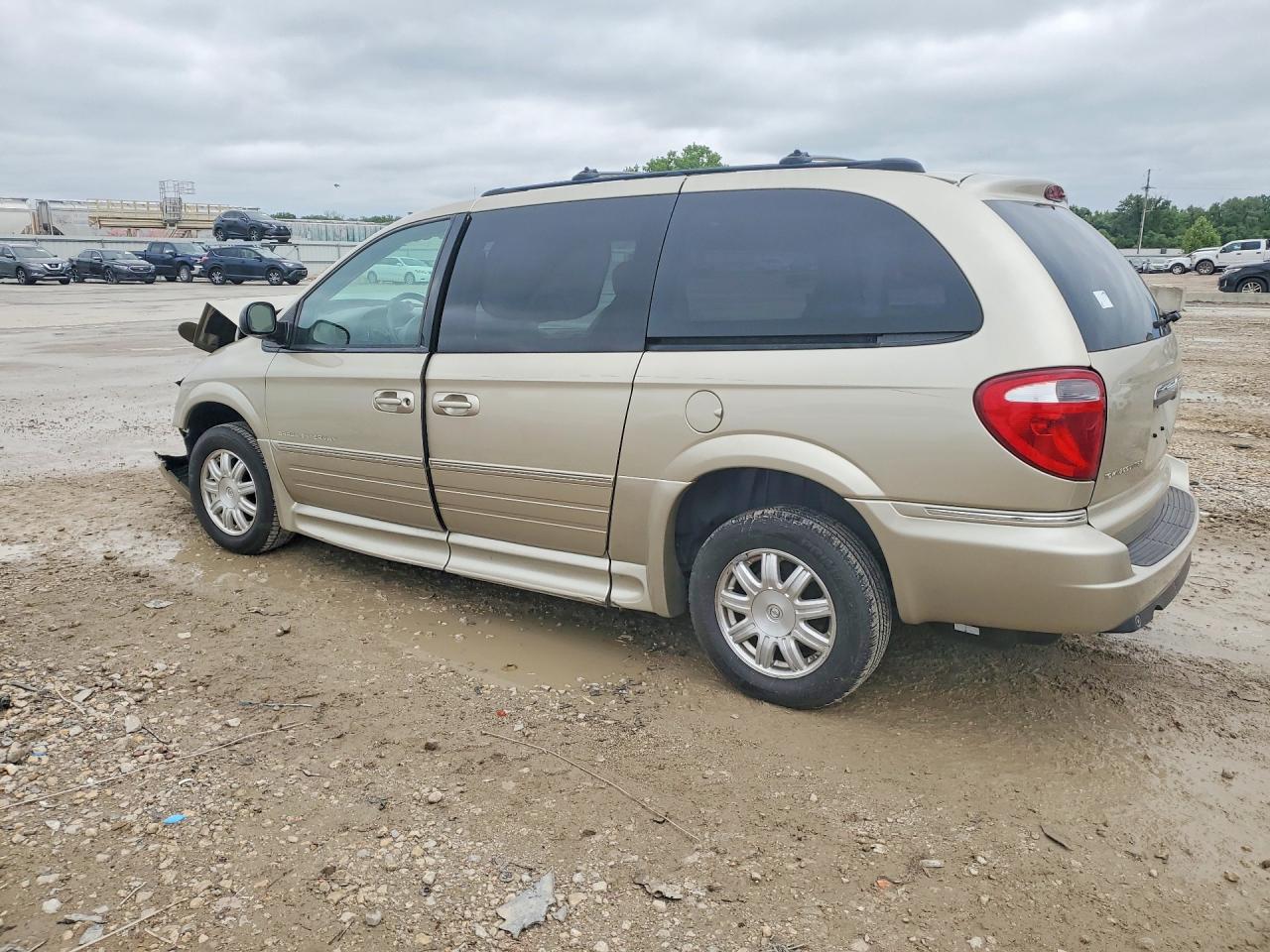 2005 CHRYSLER MINIVAN