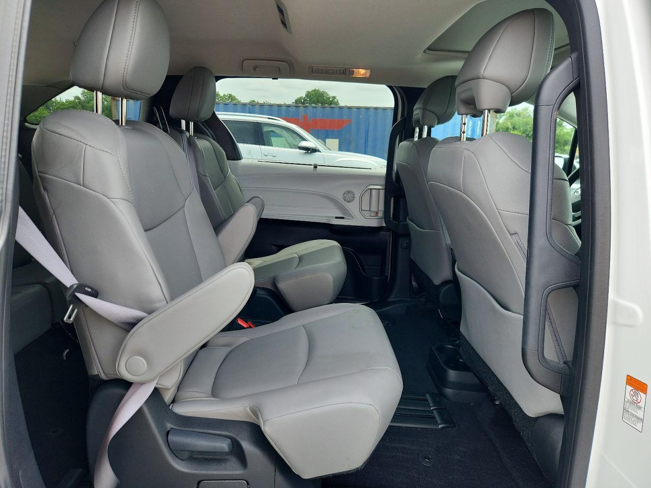 2025 TOYOTA SIENNA