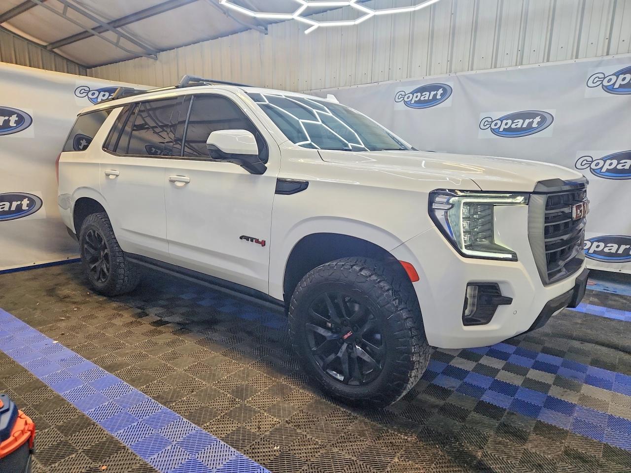 2023 GMC YUKON