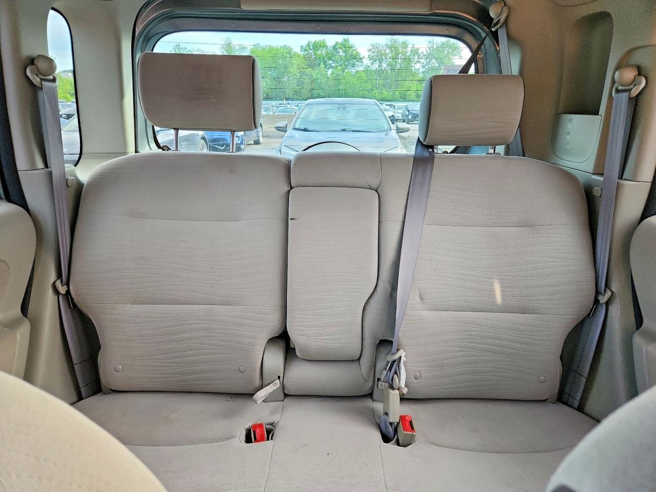 2010 NISSAN CUBE