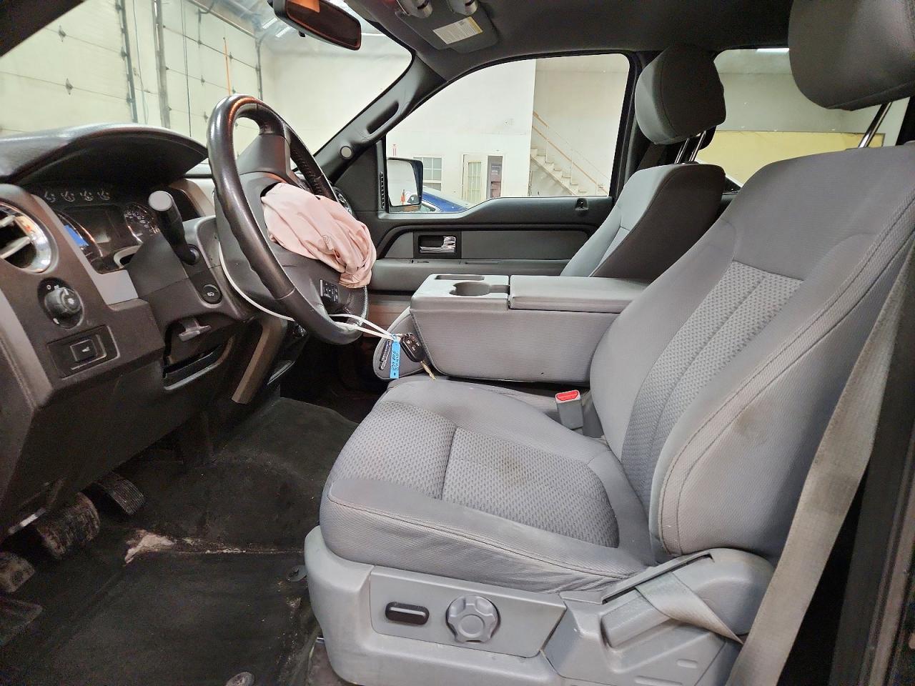 2012 FORD F150