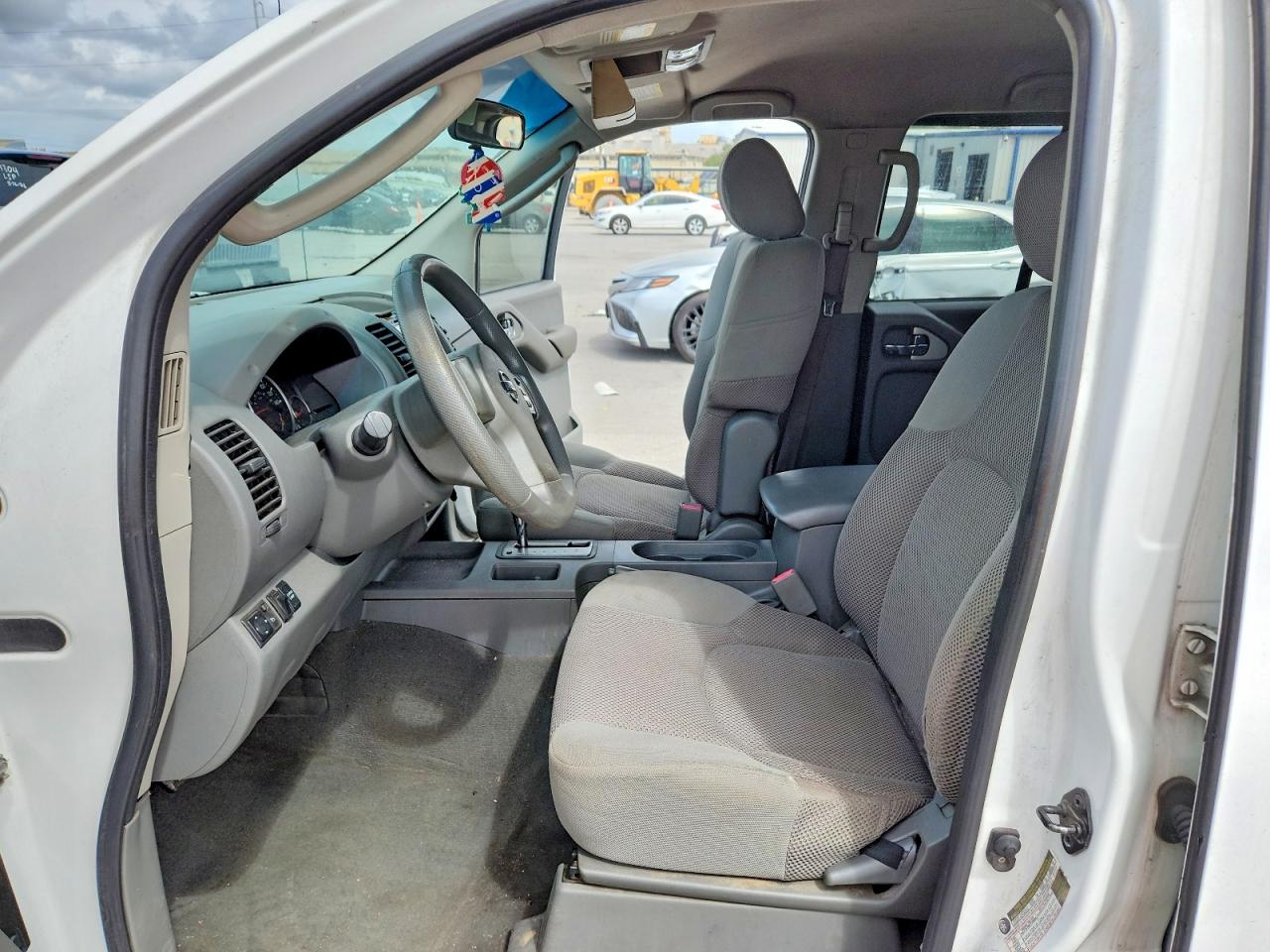 2006 NISSAN FRONTIER