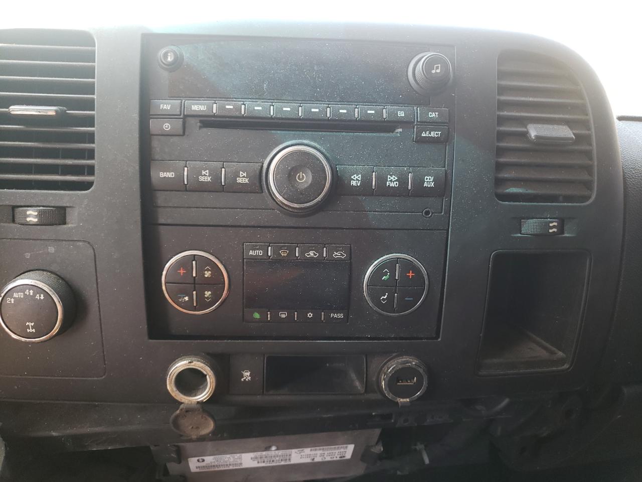2011 CHEVROLET SILVERADO