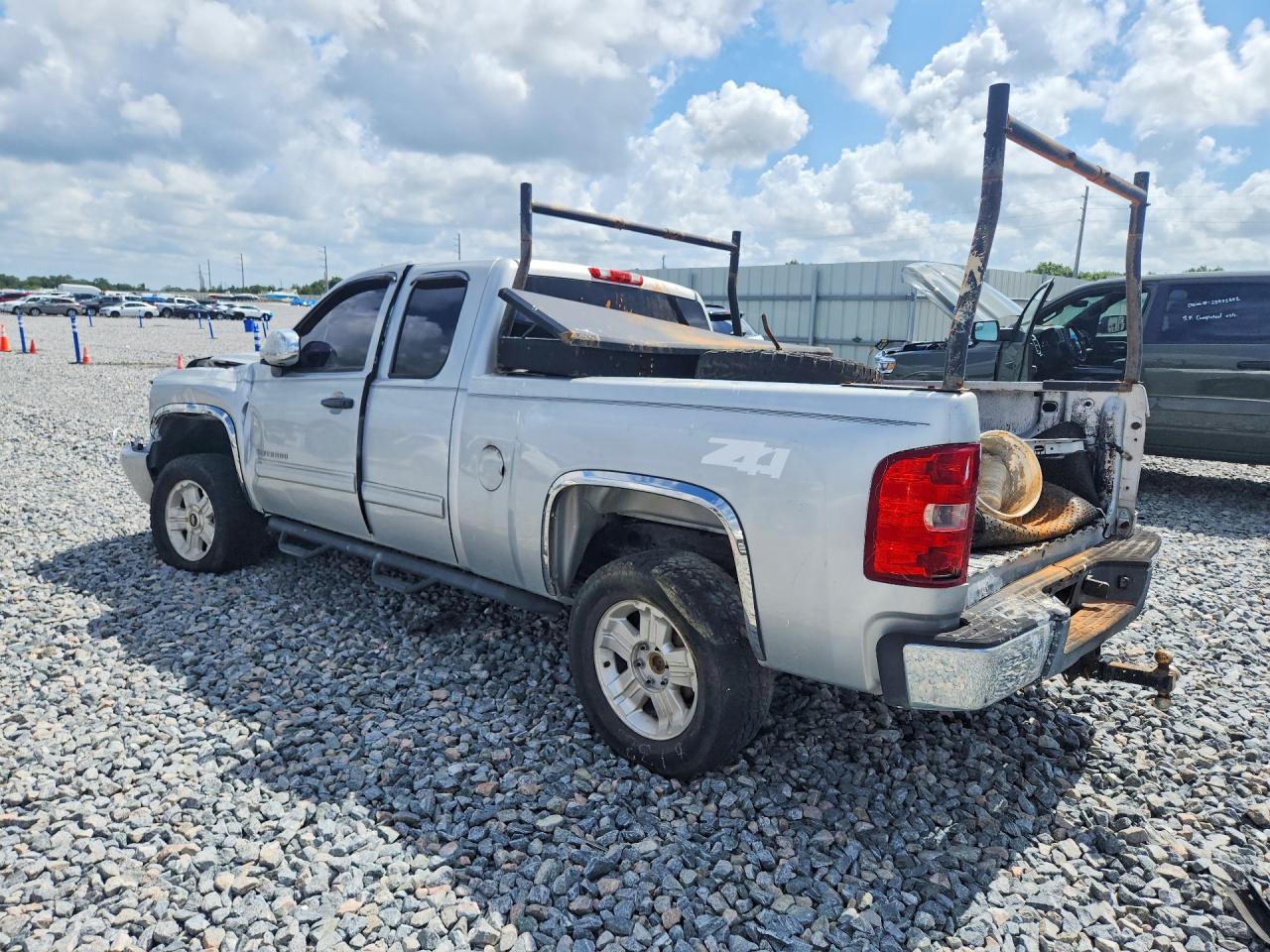 2011 CHEVROLET SILVERADO