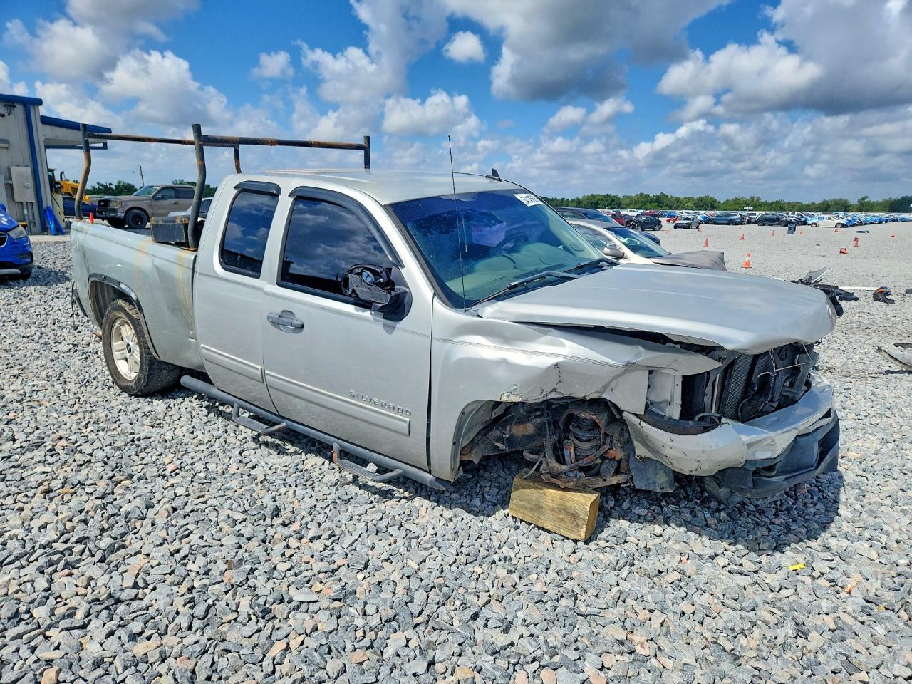 2011 CHEVROLET SILVERADO