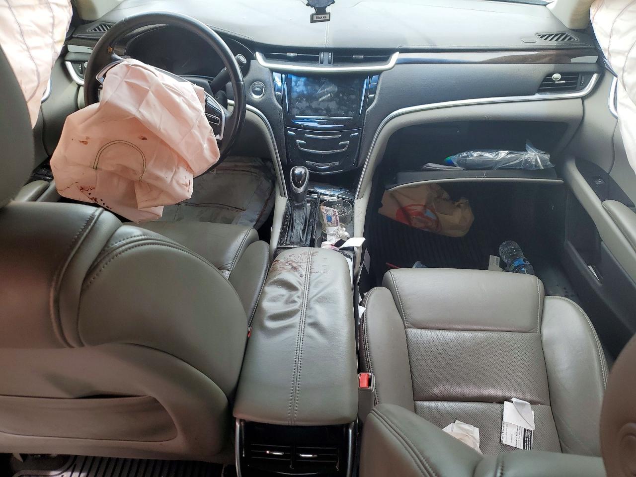 2016 CADILLAC XTS