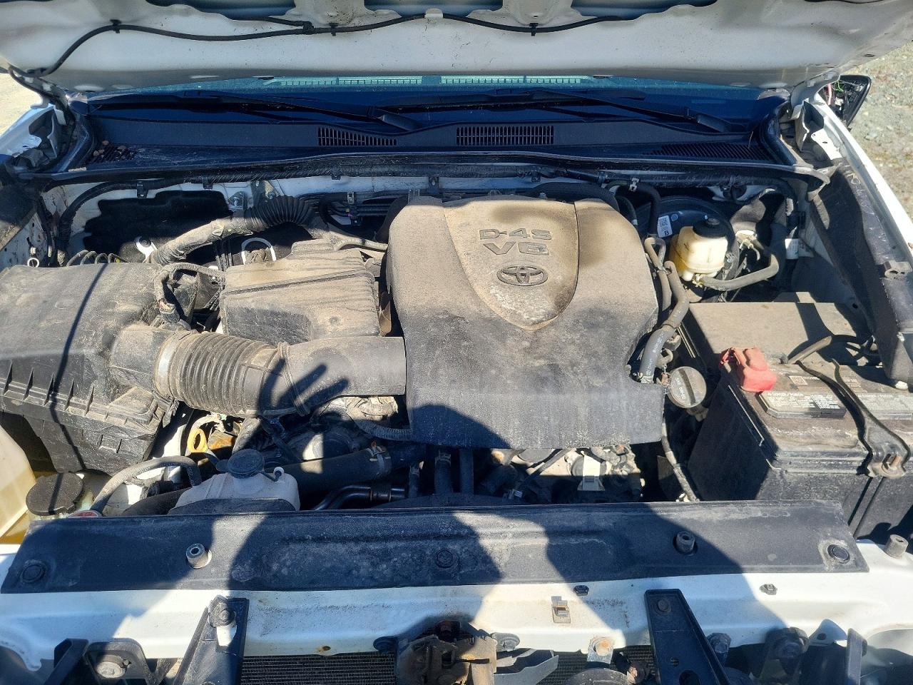 2023 TOYOTA TACOMA SR