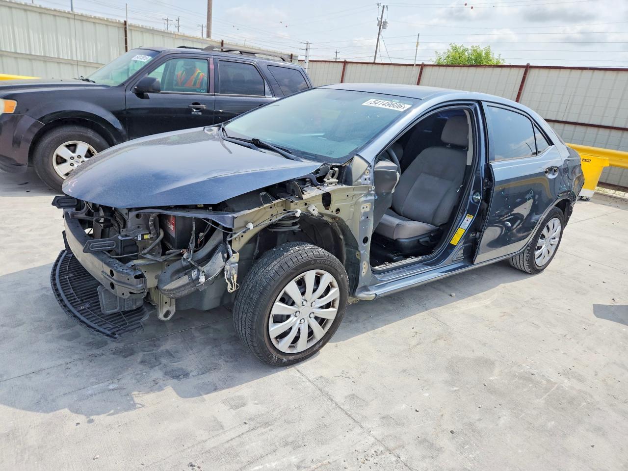 2015 TOYOTA COROLLA