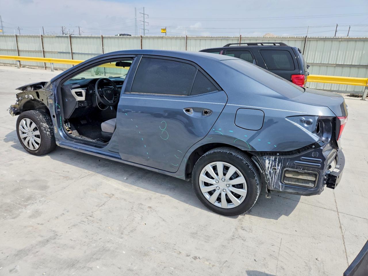 2015 TOYOTA COROLLA