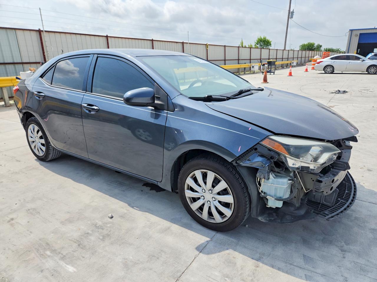 2015 TOYOTA COROLLA