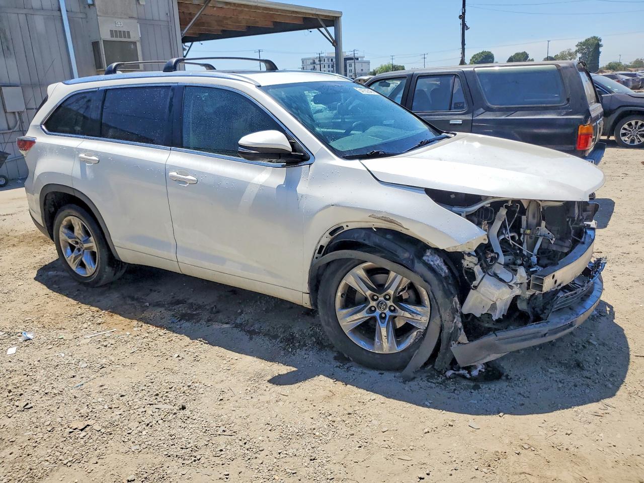 2016 TOYOTA HIGHLANDER