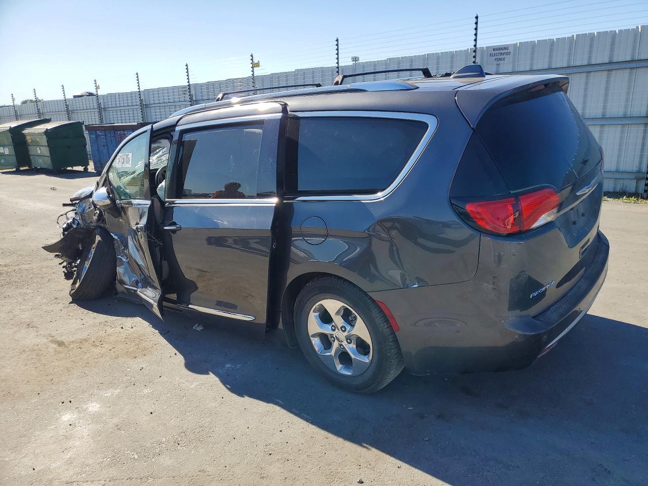 2018 CHRYSLER PACIFICA