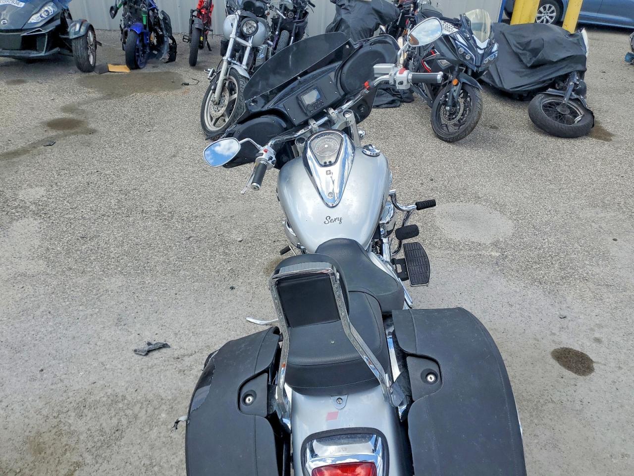 2019 SUZUKI CYC VL/VLR