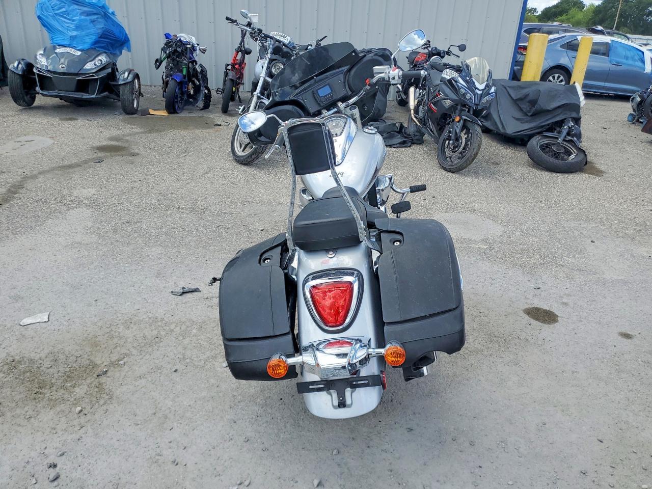 2019 SUZUKI CYC VL/VLR