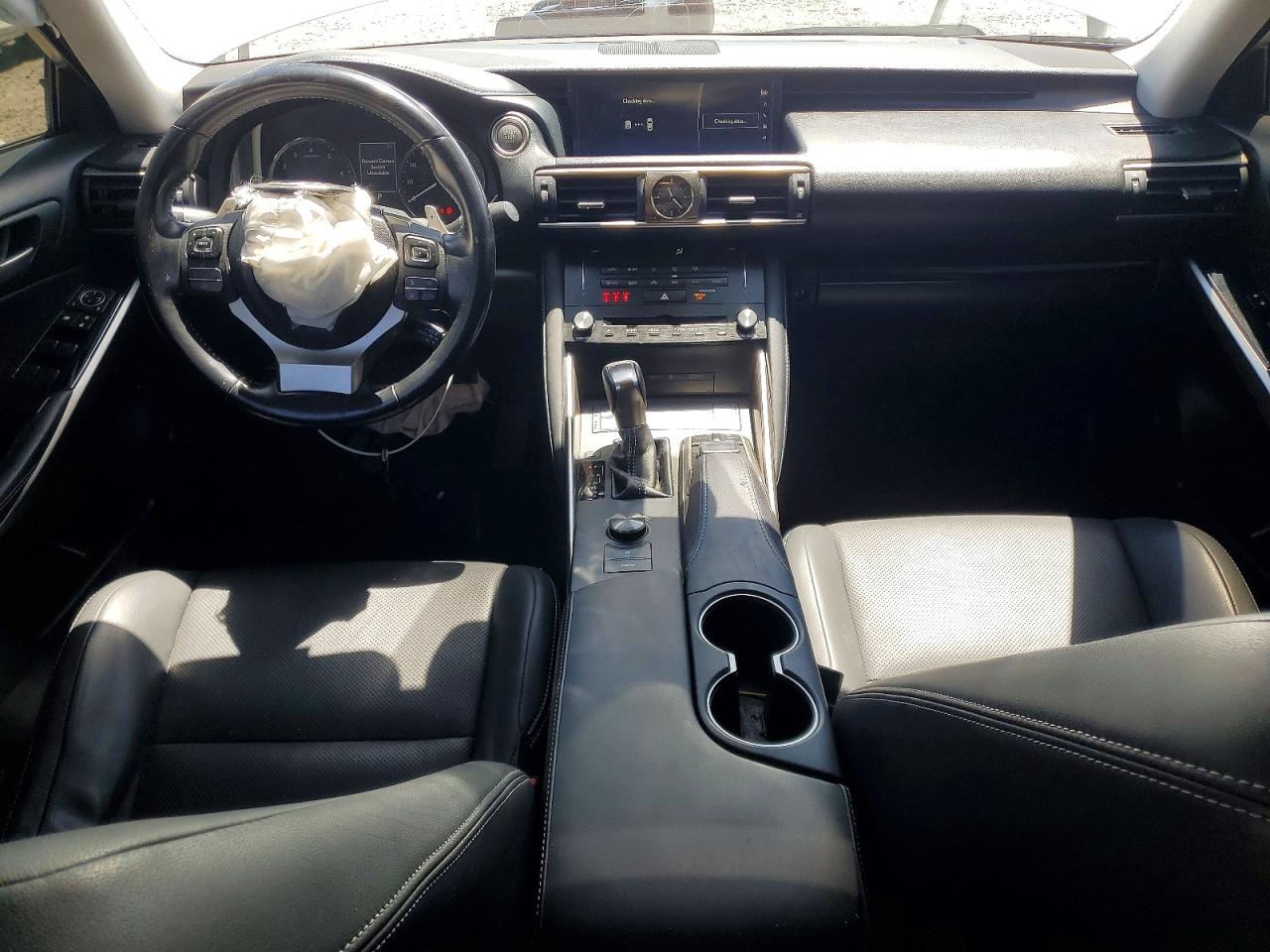 2017 LEXUS IS
