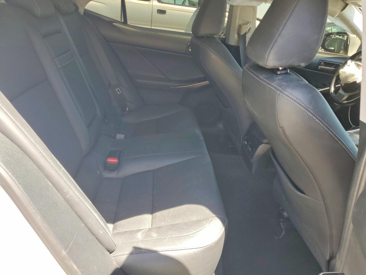 2017 LEXUS IS