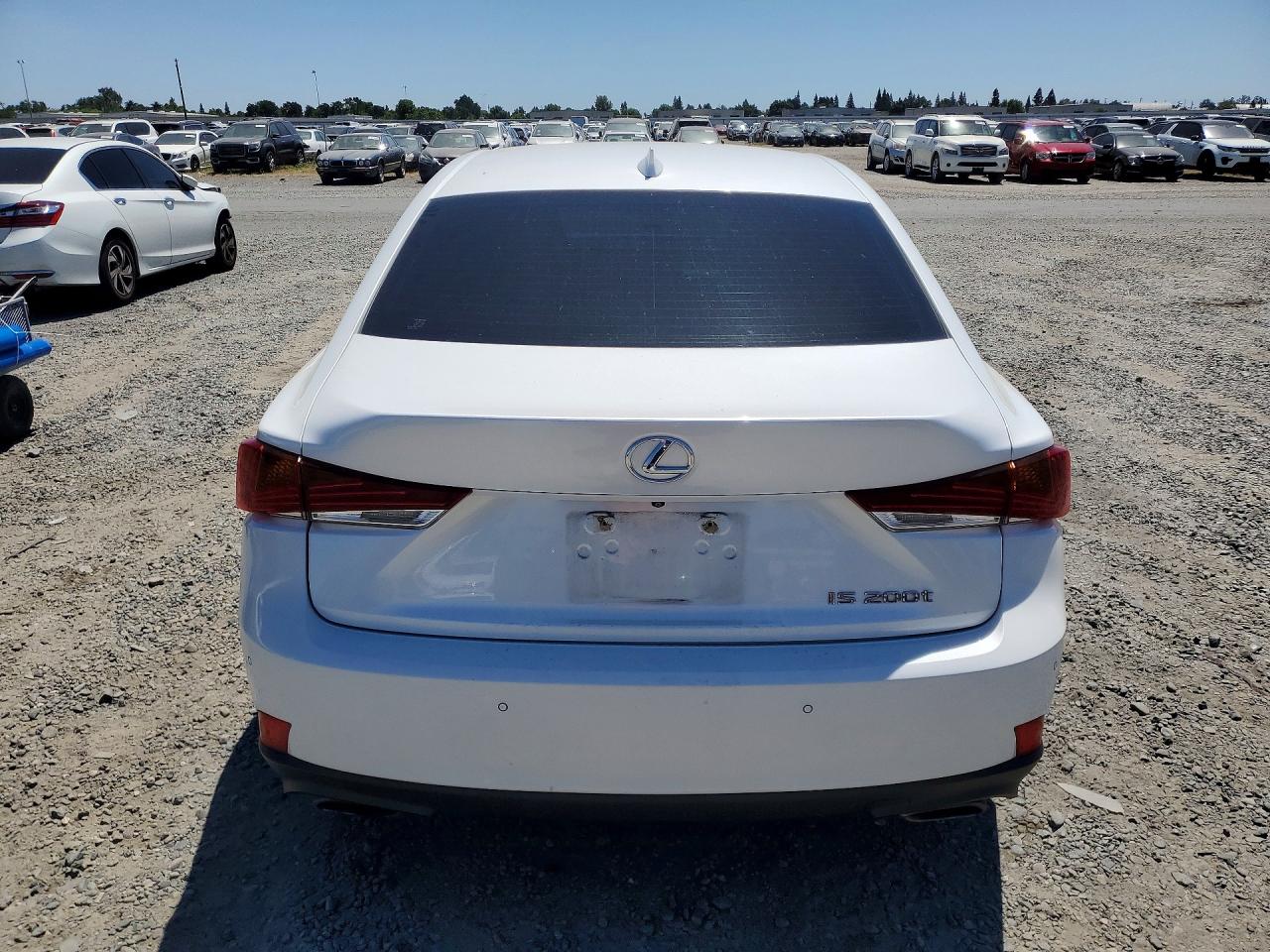 2017 LEXUS IS