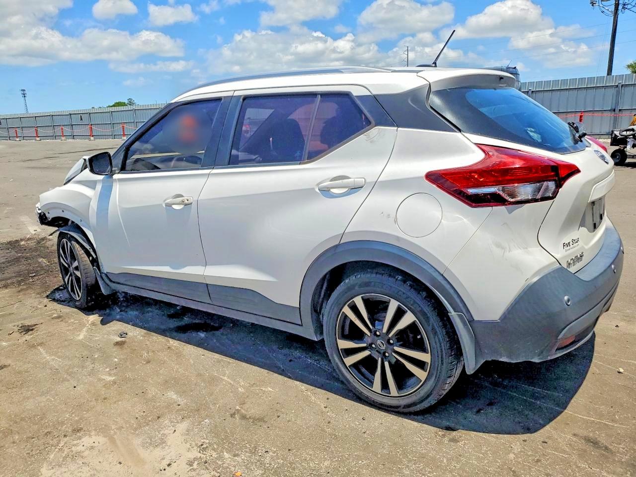 2020 NISSAN KICKS SV